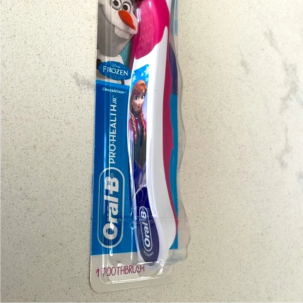 Oral B Kids’ Character Tooth Brushes (5)